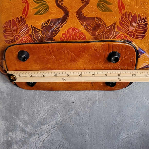 Genuine Leather Made In India Zipper Tote Bag Elephant Design with Bottom Studs - Picture 8 of 13